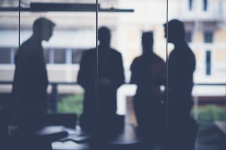 Swiss Re to offer product for nonprofits and private companies